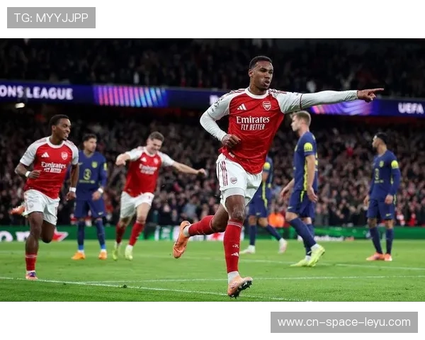 阿森纳4-0大胜马德里竞技,厄德高世界波破门 阿森纳4-0大胜马德里竞技,厄德高世界波破门